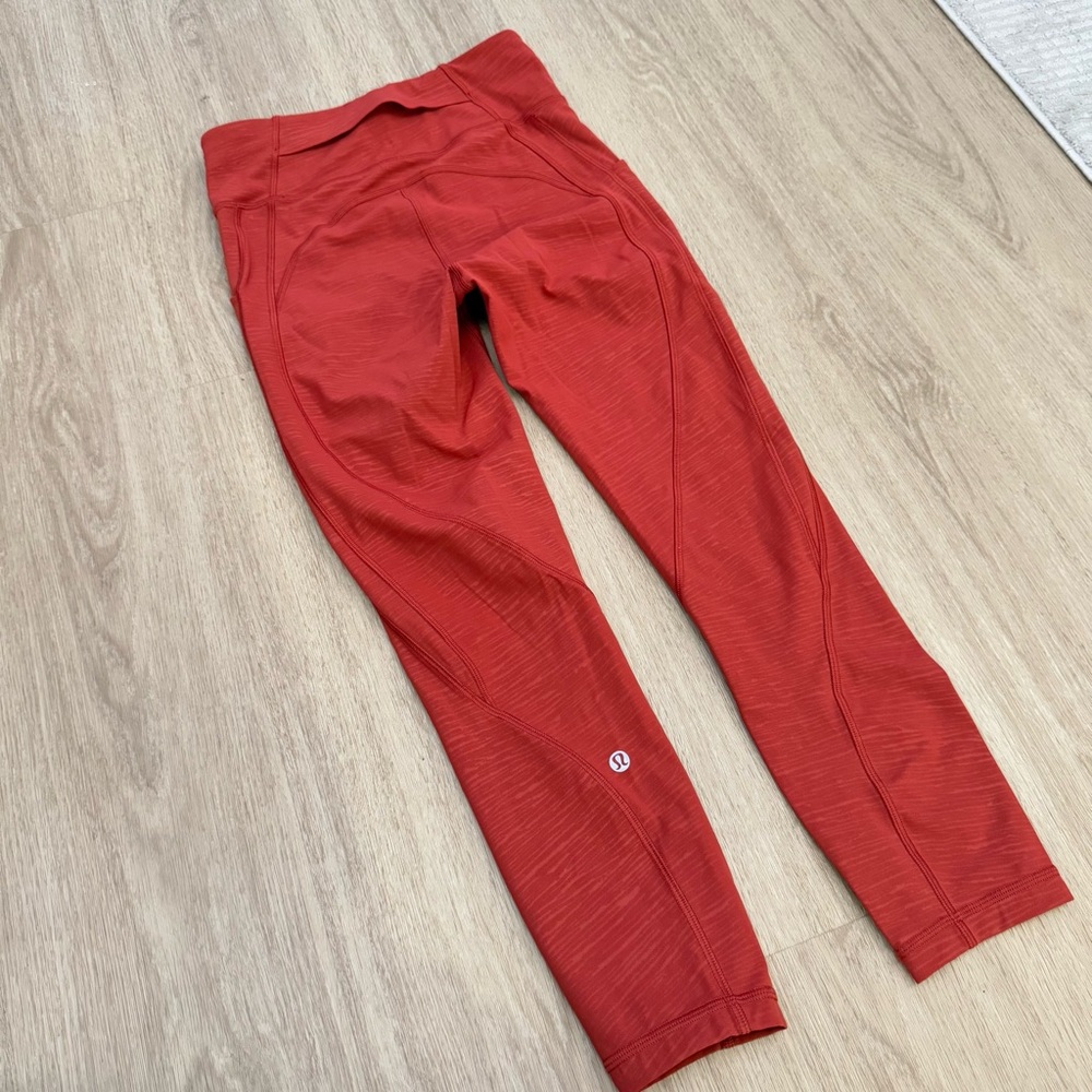 Like New Size 4 Lululemon Time To Sweat Crop Stride Embossed Cayenne Rust - Picture 11 of 12